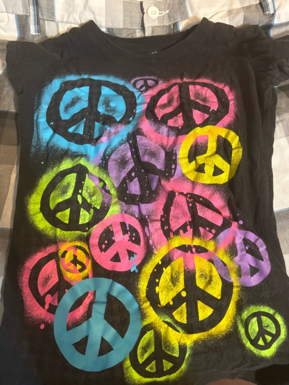 Rue21 Junior Girls Black Tee with Neon Peace Sign Graphics size Small